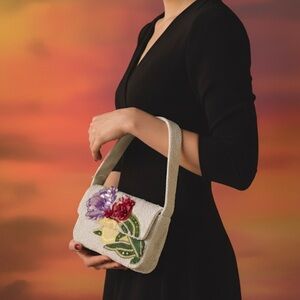 🌺 NEW Beaded & Sequence Floral bouquet Handbag White Background.